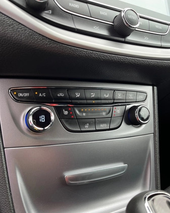 Opel Astra cena 49900 przebieg: 132000, rok produkcji 2019 z Pisz małe 211